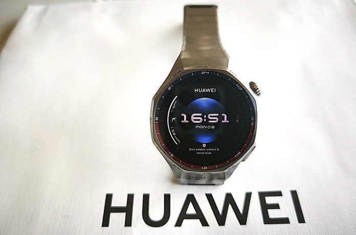 Evoluția pieței smartwatch-urilor: Huawei continuă să fie lider în domeniu