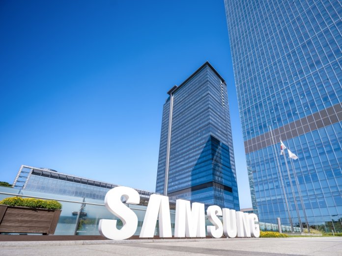 Samsung: răspunsul la speculațiile privind abandonarea SSD-urilor SATA
