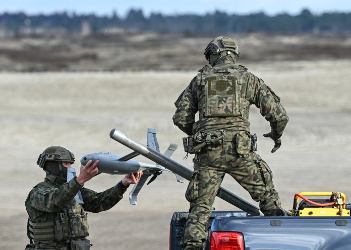 Dronelesei fostului lider Google apără România. Vor deveni operaționale în câteva zile.