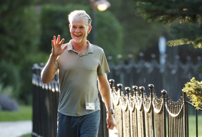 Reed Hastings, Cofondatorul Netflix, părăsește conducerea.