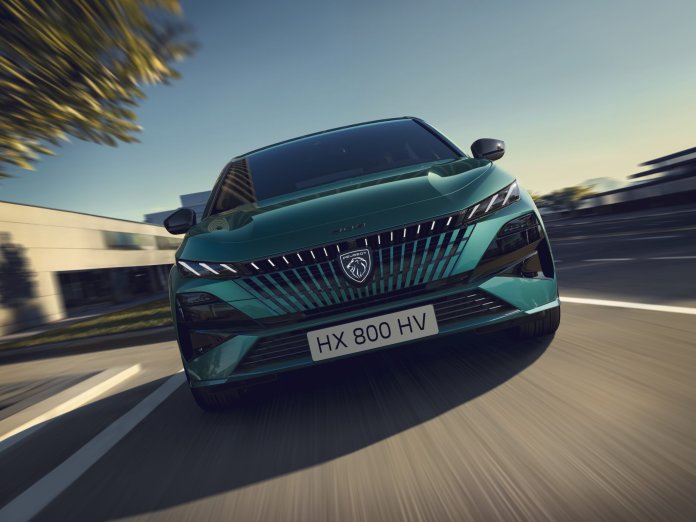 Un vast consorțiu auto colaborează cu Microsoft pentru strategia sa de inteligență artificială.