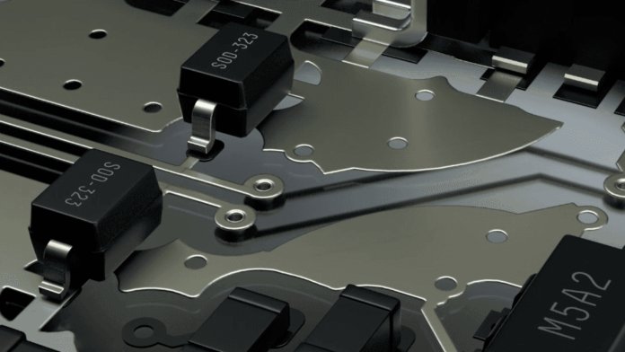 Itera: prima placă PCB globală cu metal fluid
