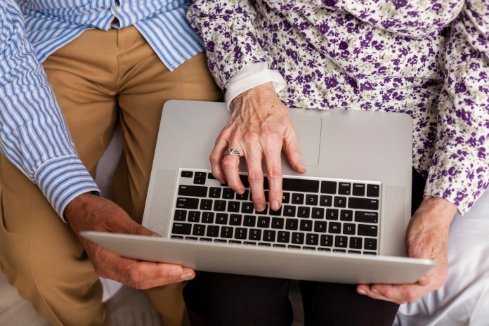 România, întârziată în UE în ceea ce privește abilitățile digitale. Sugestiile unui specialist