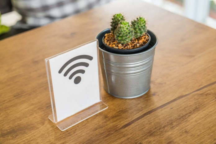 Obiectele din locuință care influențează viteza conexiunii la internet. Cum poți spori semnalul Wi-Fi